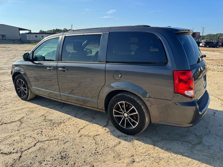 2018-dodge-grand-caravan-image-4