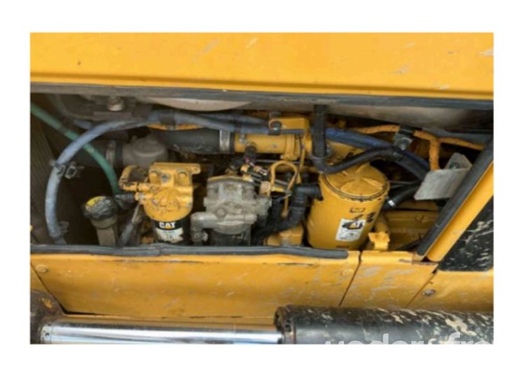 2018-caterpillar-d6n-lgp-image-22