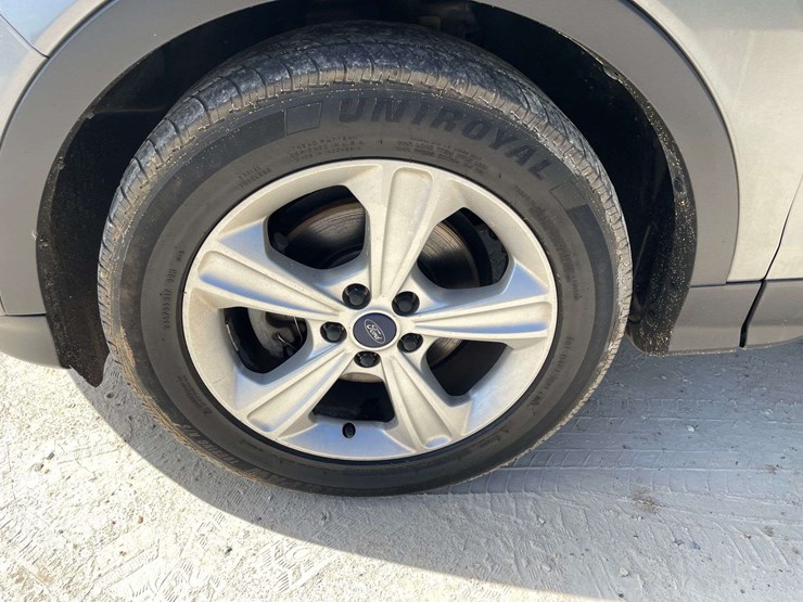 2014-ford-escape-image-18