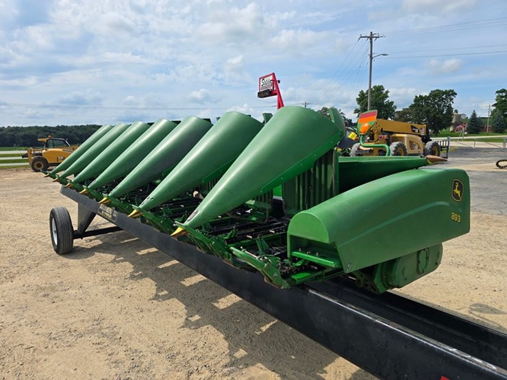 john-deere-893-image-1