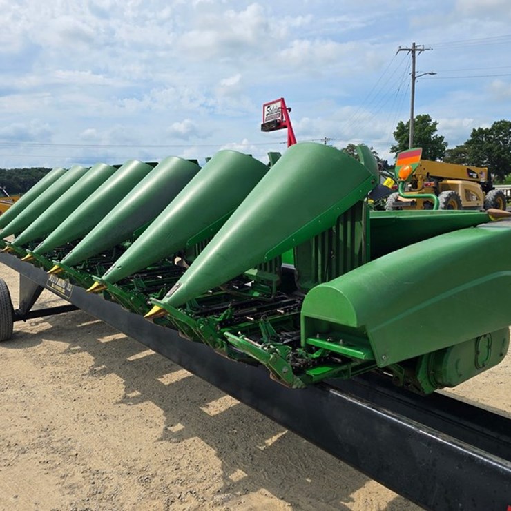 JOHN DEERE 893