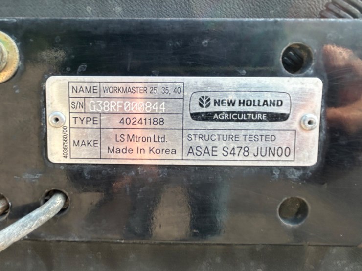 2020-new-holland-workmaster-25-image-23