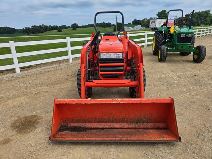 kubota-l4400-image-11