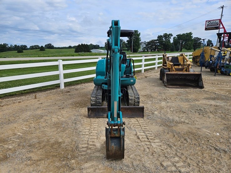 komatsu-pc20-image-8