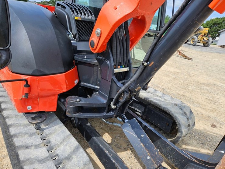 2022-kubota-kx080-4-image-15
