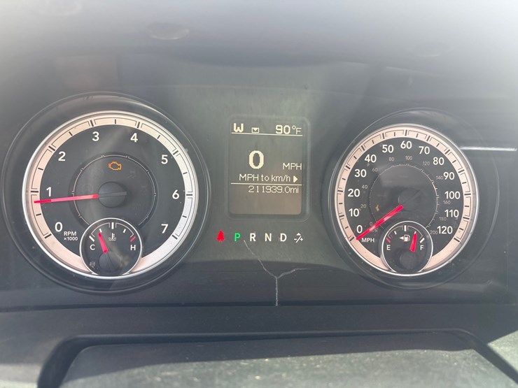 2014-dodge-1500-image-14