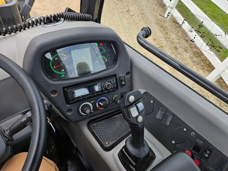 new-holland-w80c-image-31