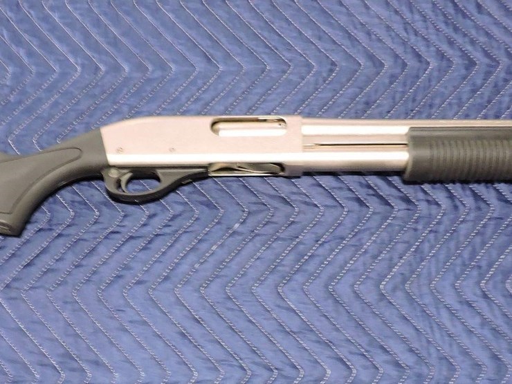 remington,-870-marine-magnum-12-gauge-image-2