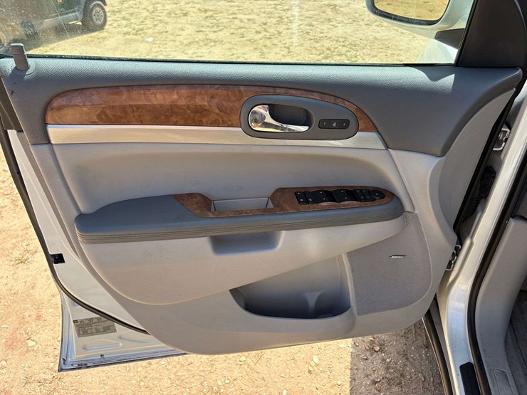2012-buick-enclave-image-11