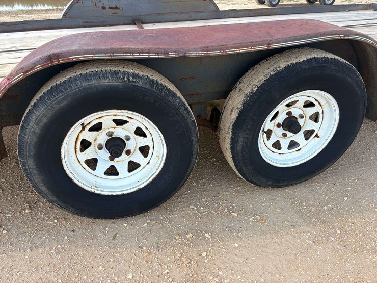 big-tex-car-hauler-image-9
