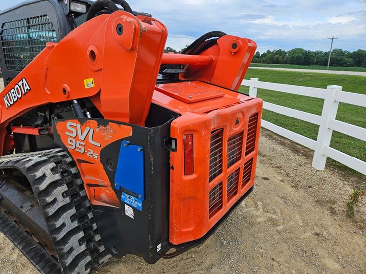 kubota-svl95-2s-image-18