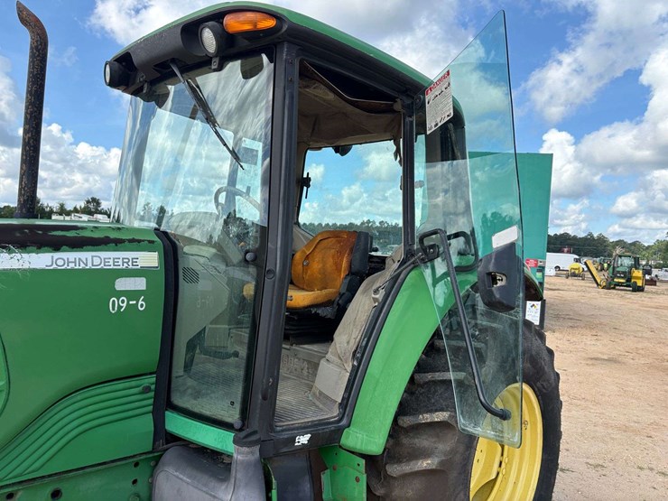 john-deere-6230-image-11