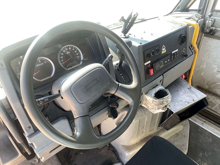 2013-utility-van-image-10
