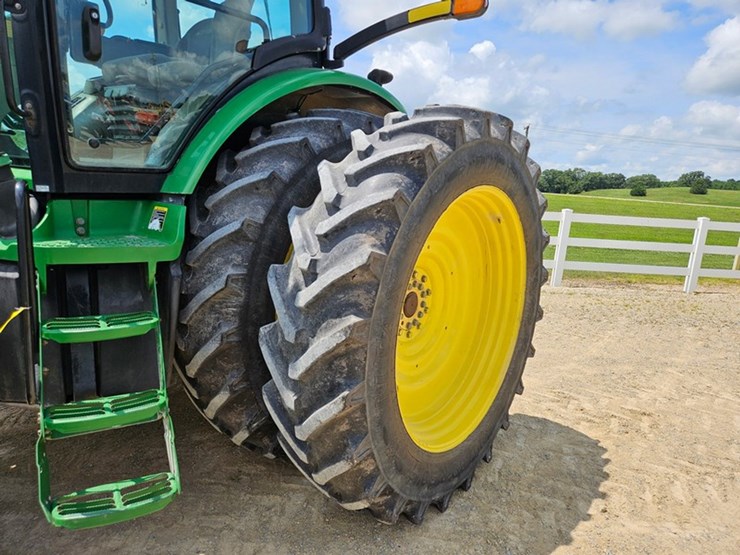 john-deere-8285r-image-46