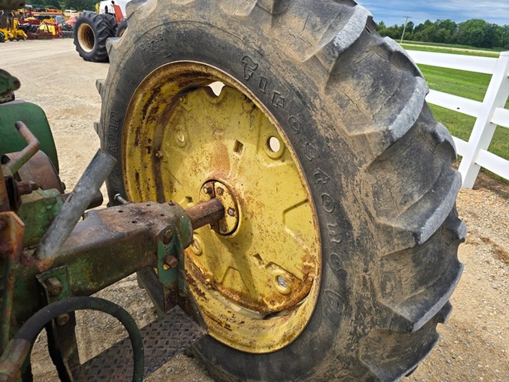 john-deere-60-image-9