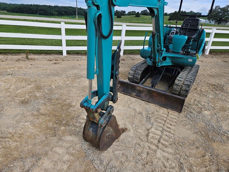 komatsu-pc20-image-9