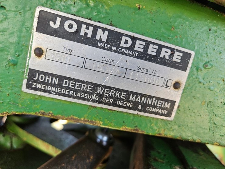 john-deere-1530-image-42