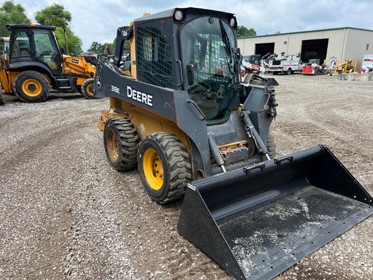 deere-318e-image-8
