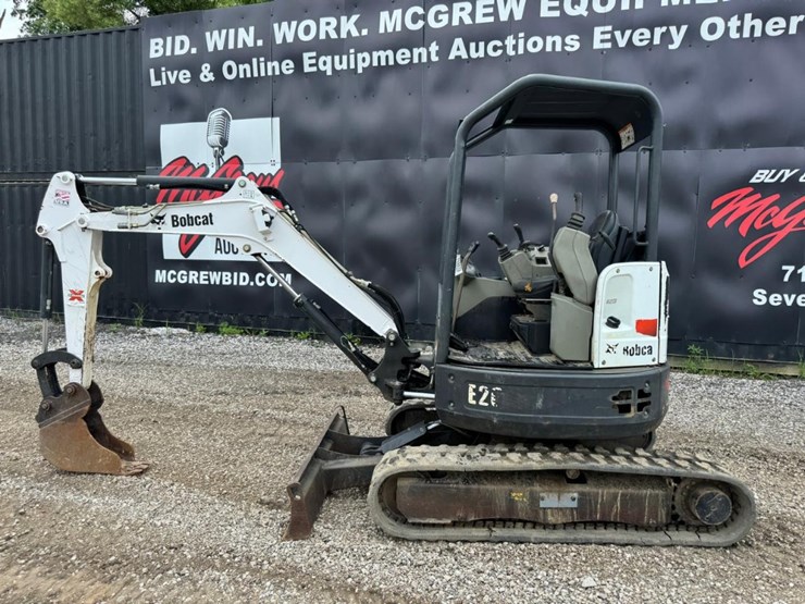 2016-bobcat-e26-image-3