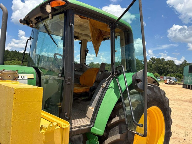 john-deere-6330-image-11
