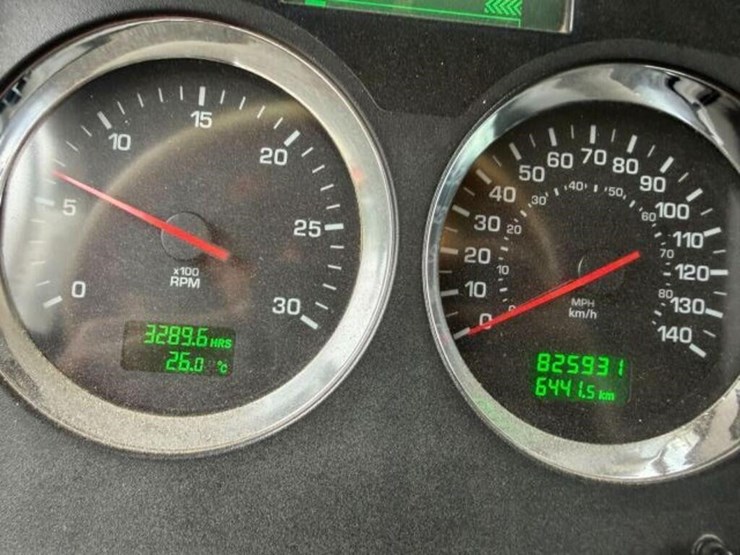 2013-kenworth-w900-image-14