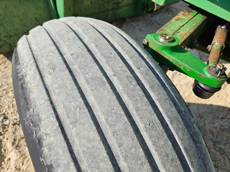 john-deere-1530-image-41