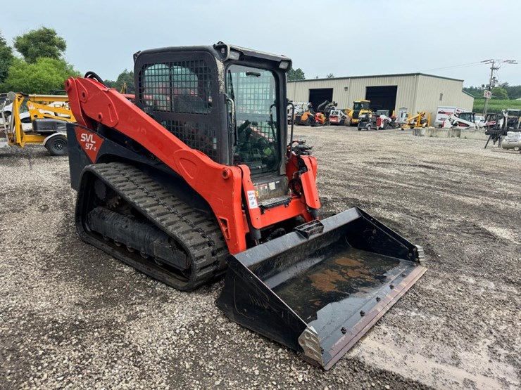 2023-kubota-svl97-2-image-8