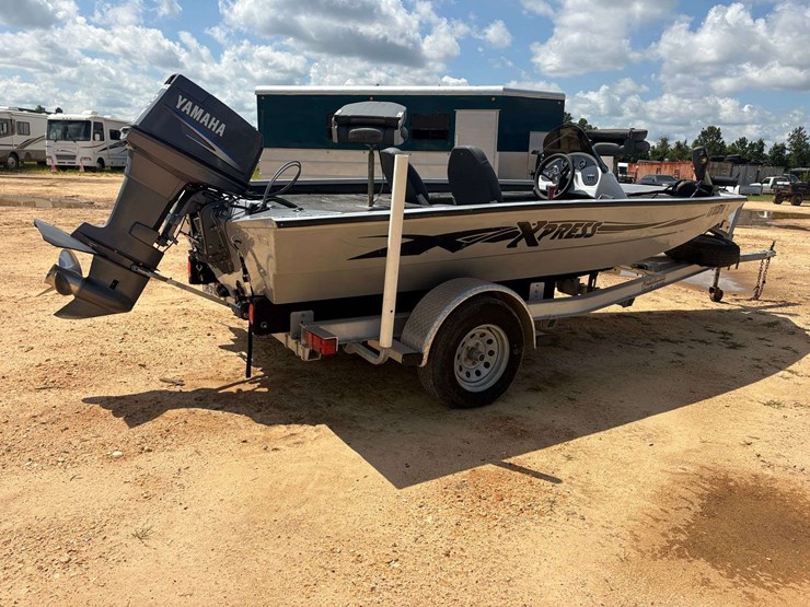 2011-xpress-12'-aluminum-boat-w/yamaha-90hp-outboard-image-3