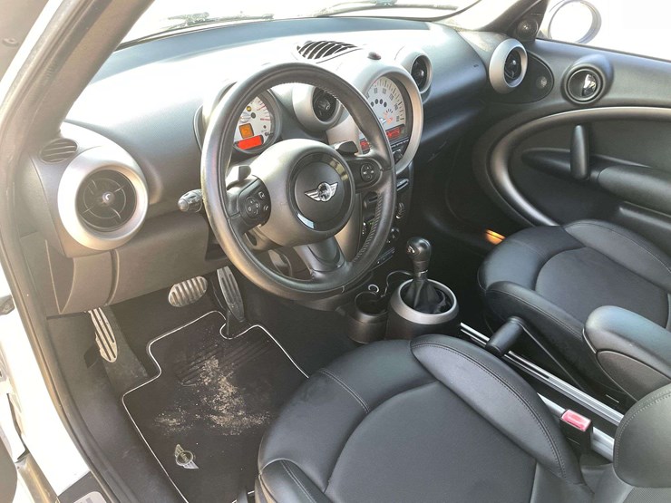 2012-mini-cooper-4-door-sedan-(101,038-miles)-image-11