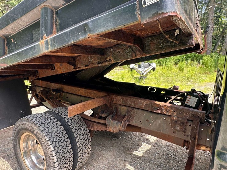 2012-ford-f350-image-25