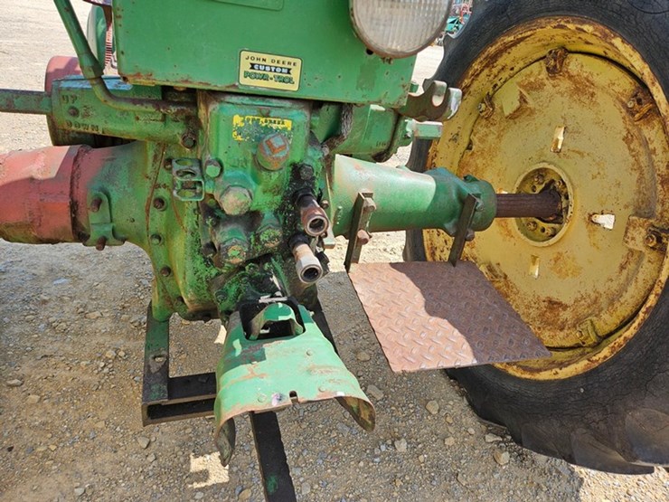 1950-john-deere-model-a-image-13