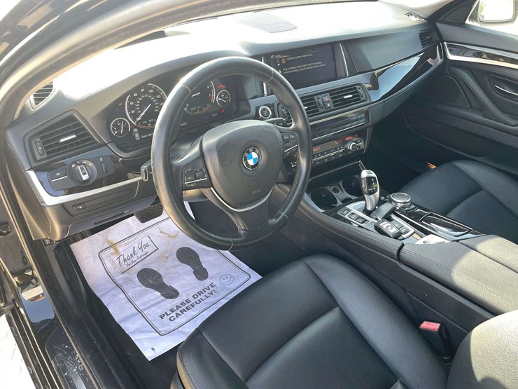2015-bmw-528i-4-door-sedan-(116,153-miles)-image-11