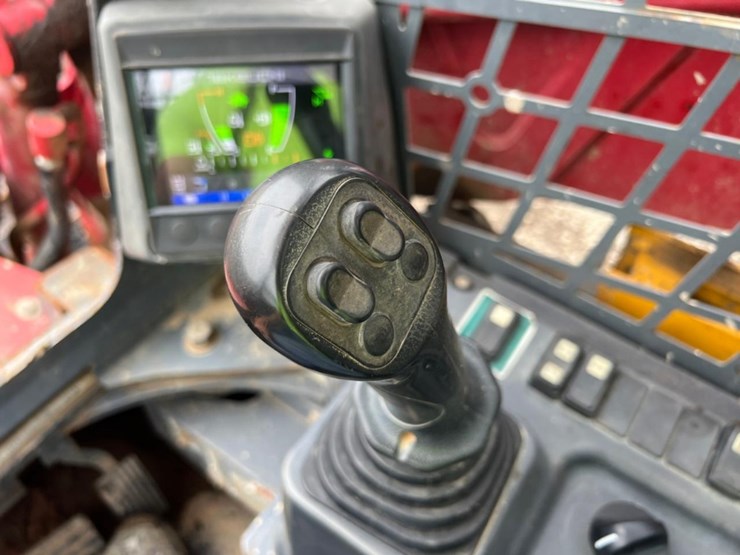 takeuchi-tl10v2-image-22