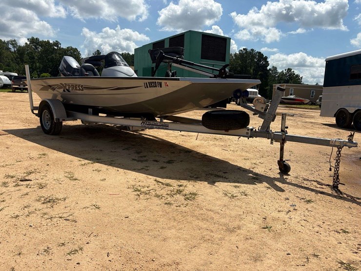 2011-xpress-12'-aluminum-boat-w/yamaha-90hp-outboard-image-4