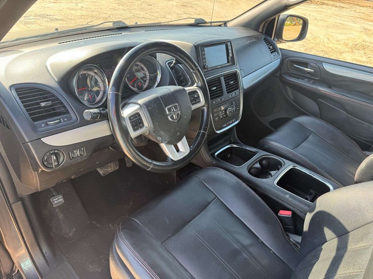 2018-dodge-grand-caravan-image-11