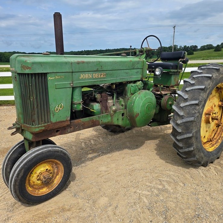 JOHN DEERE 60