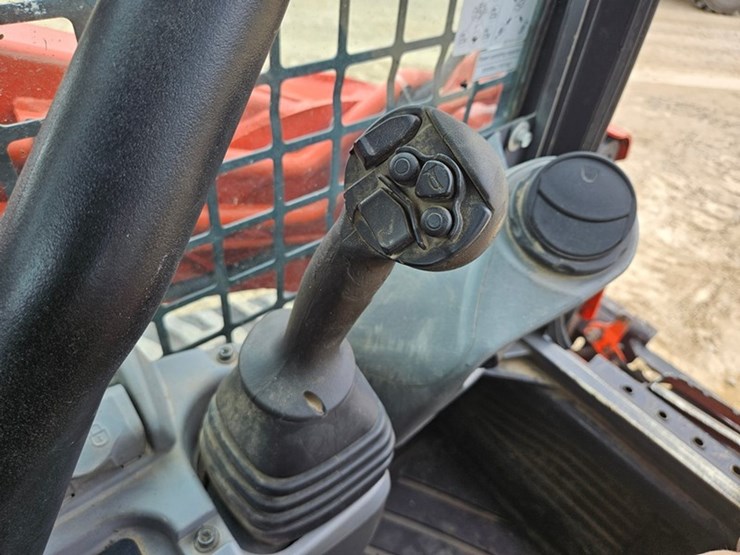 kubota-svl95-2s-image-27