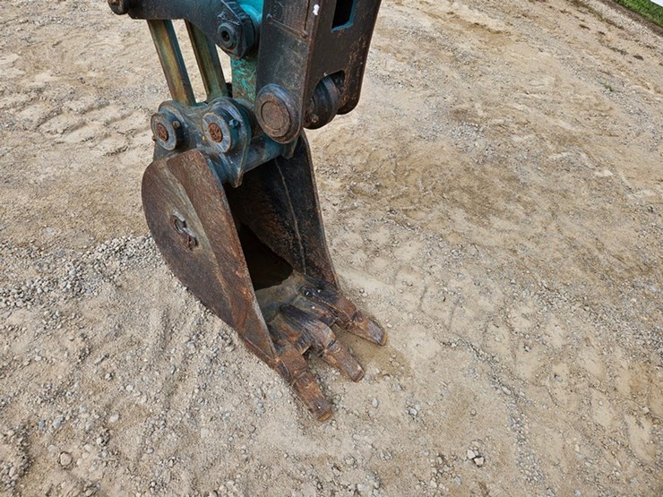 komatsu-pc20-image-12