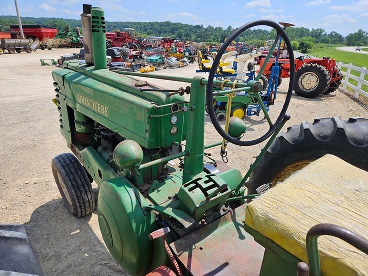1950-john-deere-model-a-image-23