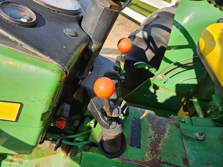 john-deere-1530-image-32