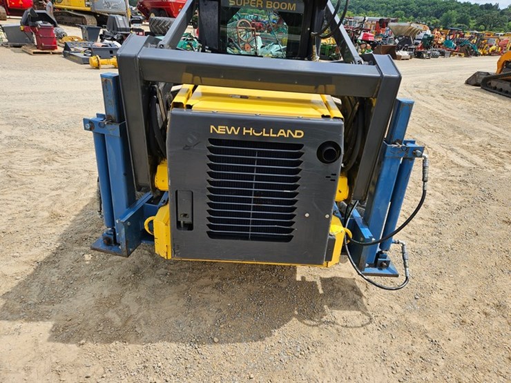 new-holland-ls190-image-17