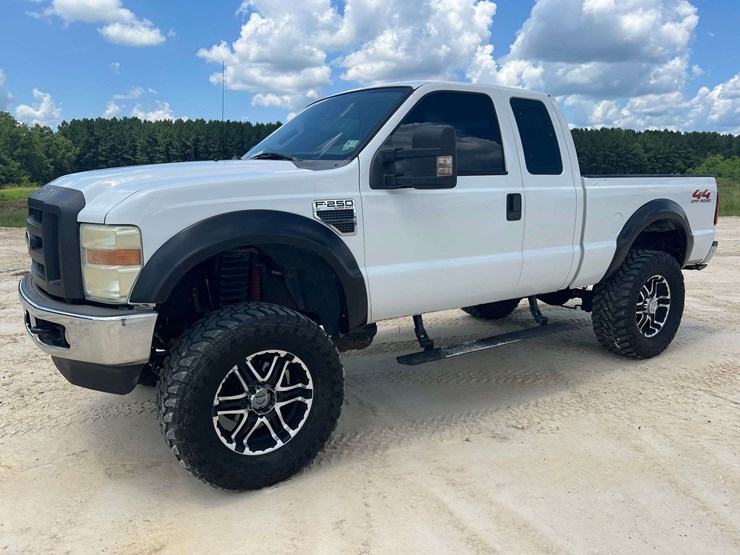 2008-ford-f250-image-1