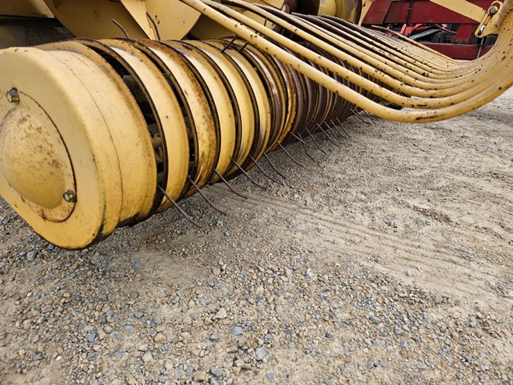new-holland-900-image-17