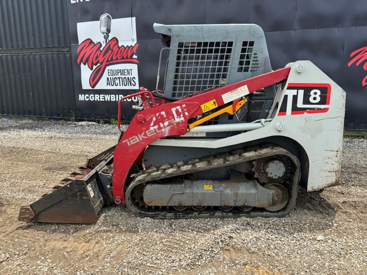 2019-takeuchi-tl8-image-3