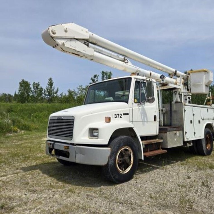 2000 FREIGHTLINER FL80