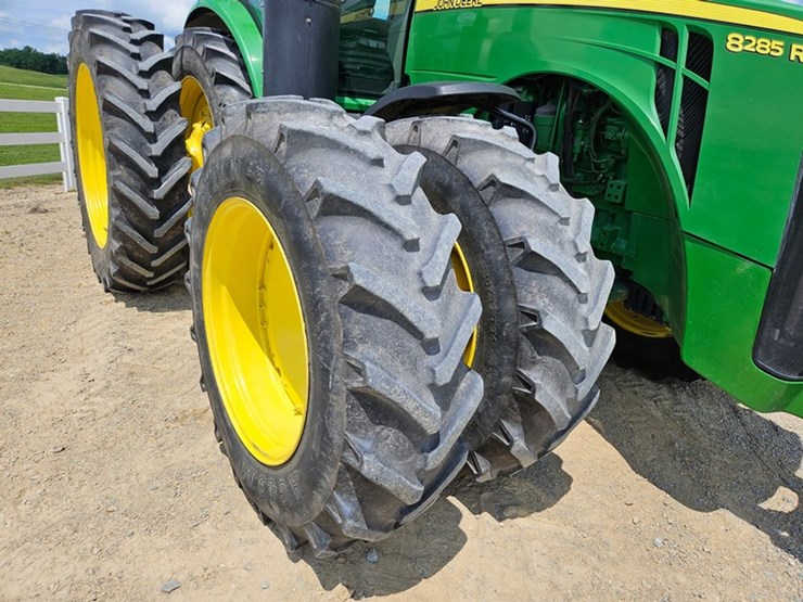 john-deere-8285r-image-56