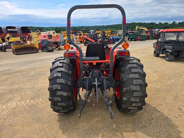 kubota-l4400-image-4