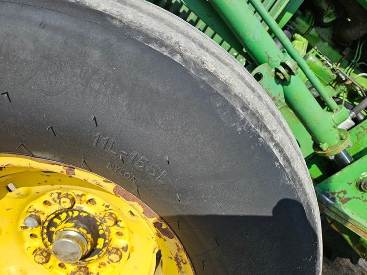 john-deere-1530-image-40