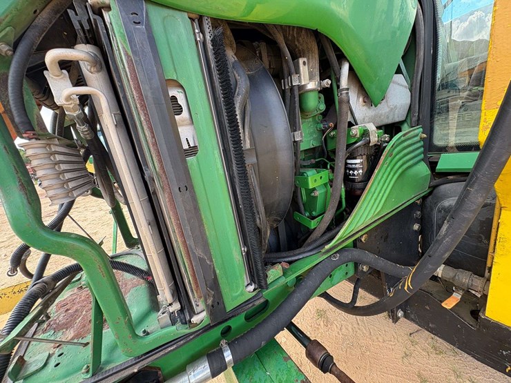john-deere-6330-image-40