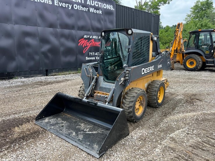 deere-318e-image-2